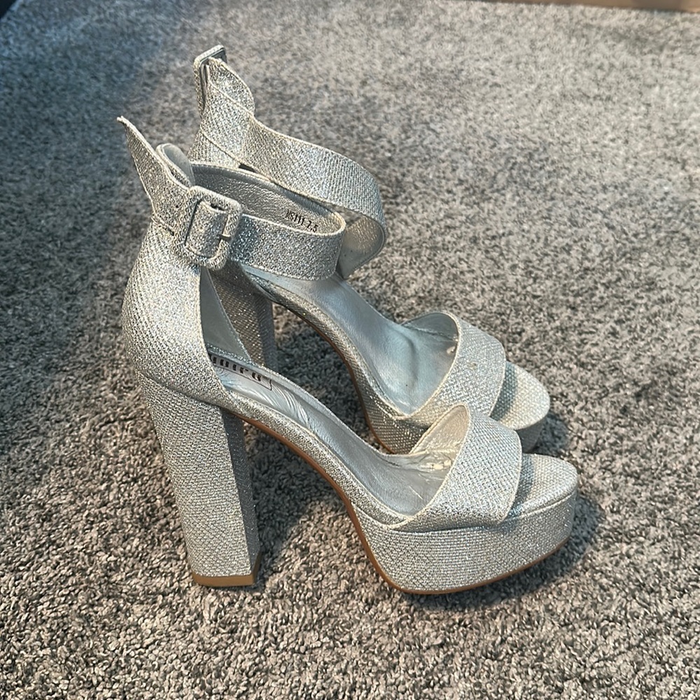 IDIFU Silver Glitter Heel